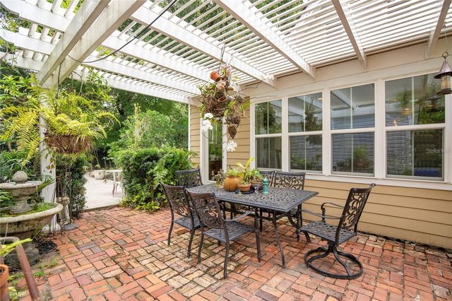 614 LAKE AVENUE, Orlando, FL 32801