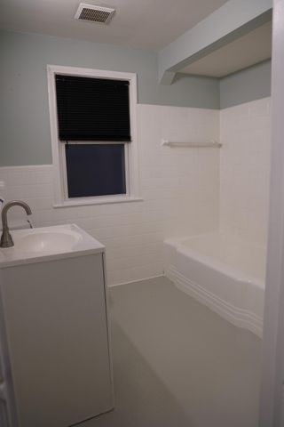 5273 Hillcrest Street, Detroit City, MI 48236