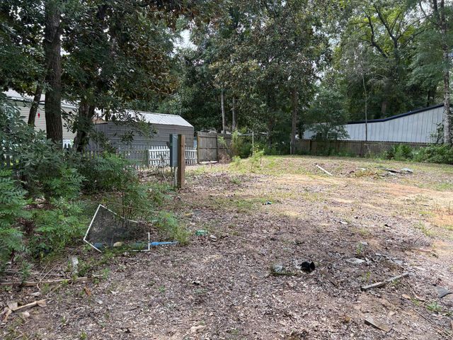 188 Palmetto Avenue, Freeport, FL 32439