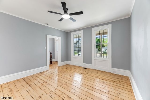 29 Wall St, Raritan Boro, NJ 08869