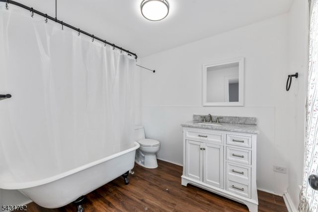 29 Wall St, Raritan Boro, NJ 08869
