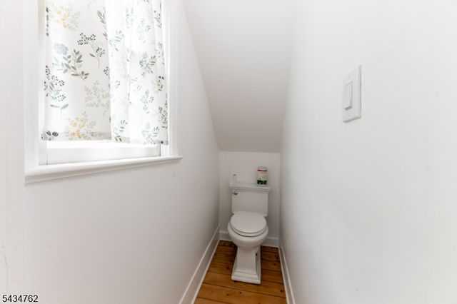 29 Wall St, Raritan Boro, NJ 08869