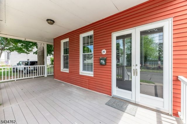 29 Wall St, Raritan Boro, NJ 08869