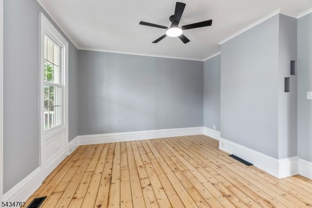 29 Wall St, Raritan Boro, NJ 08869