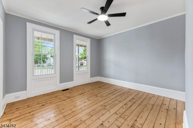 29 Wall St, Raritan Boro, NJ 08869