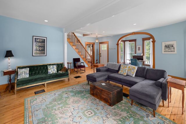 140 Pleasant Street, Williamstown, VT 05679