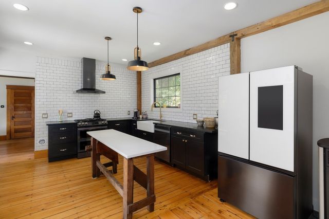 140 Pleasant Street, Williamstown, VT 05679