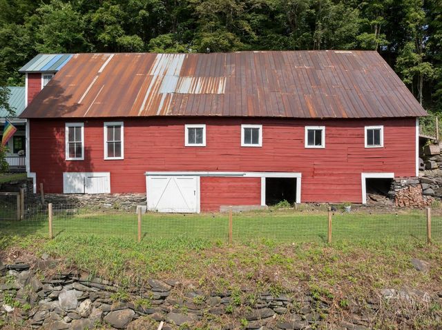 140 Pleasant Street, Williamstown, VT 05679