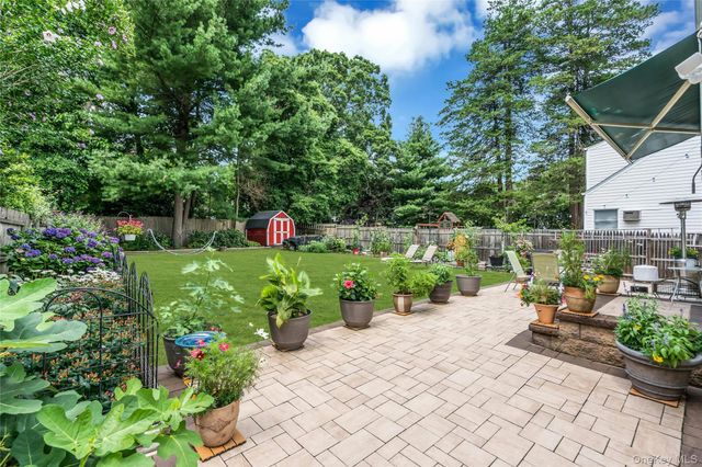 209 Iceland Drive, Huntington Station, NY 11746