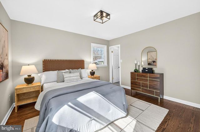 2527 MIDWAY ST, Falls Church, VA 22046