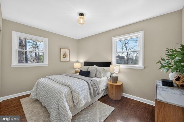 2527 MIDWAY ST, Falls Church, VA 22046