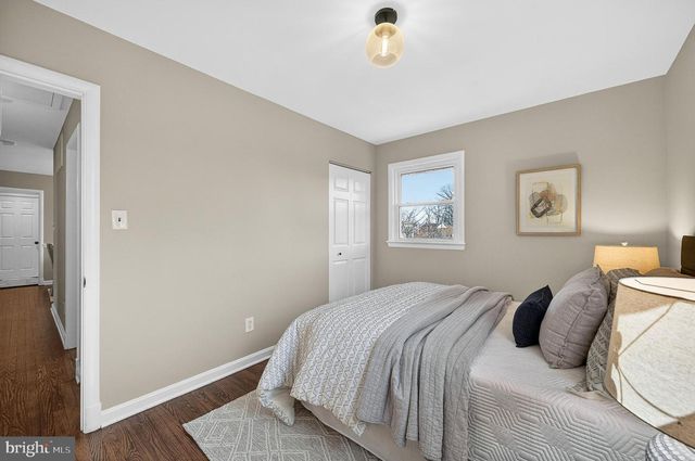 2527 MIDWAY ST, Falls Church, VA 22046