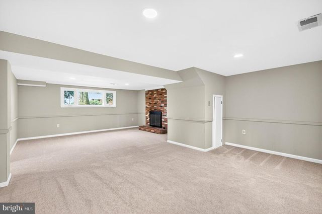 2527 MIDWAY ST, Falls Church, VA 22046