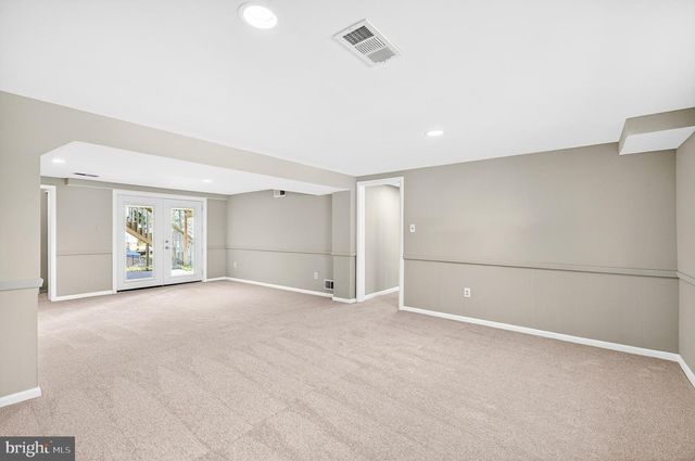 2527 MIDWAY ST, Falls Church, VA 22046