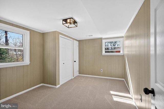 2527 MIDWAY ST, Falls Church, VA 22046