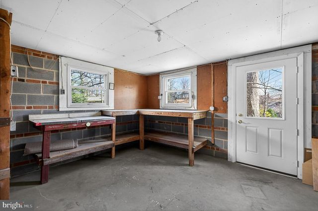 2527 MIDWAY ST, Falls Church, VA 22046