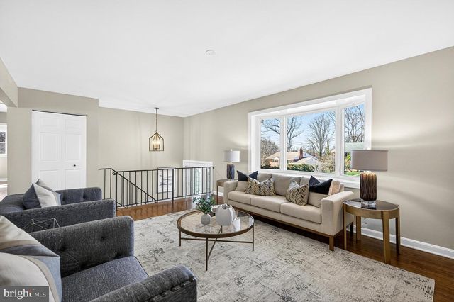 2527 MIDWAY ST, Falls Church, VA 22046