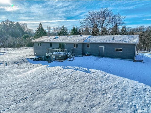 763 Hill Farm Road, Hudson, WI 54016
