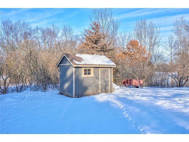 763 Hill Farm Road, Hudson, WI 54016