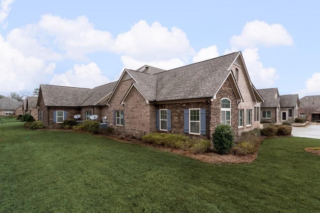 320 Brookhaven Walk, Johns Creek, GA 30097