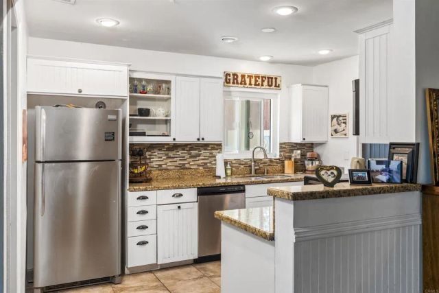 1855 Kurenda Way, Vista, CA 92083