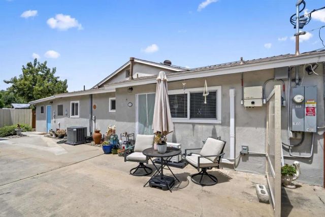 1855 Kurenda Way, Vista, CA 92083