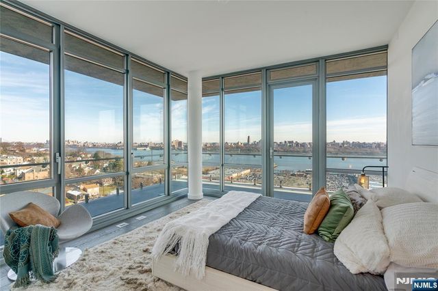 320 Adolphus Avenue 916, Cliffside Park, NJ 07010