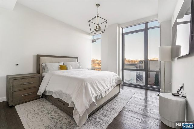 320 Adolphus Avenue 916, Cliffside Park, NJ 07010