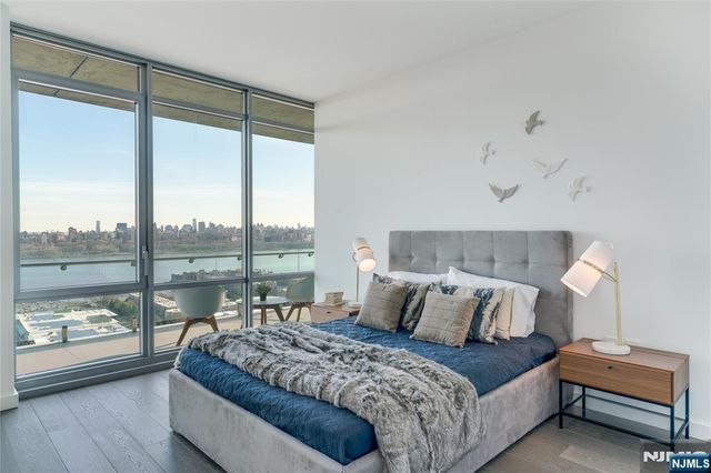 320 Adolphus Avenue 916, Cliffside Park, NJ 07010