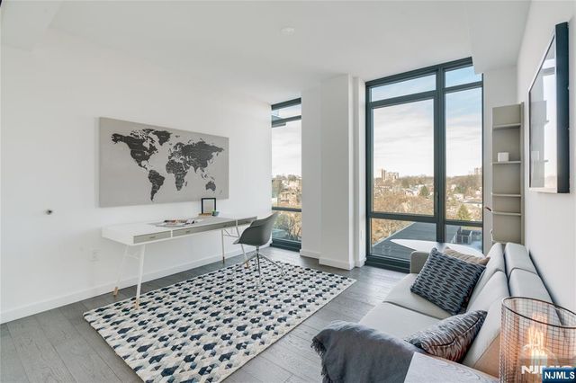 320 Adolphus Avenue 916, Cliffside Park, NJ 07010