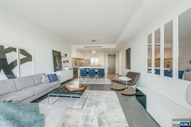 320 Adolphus Avenue 916, Cliffside Park, NJ 07010