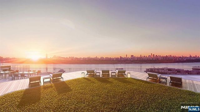 320 Adolphus Avenue 916, Cliffside Park, NJ 07010