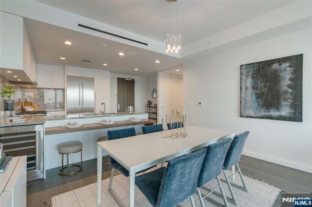 320 Adolphus Avenue 916, Cliffside Park, NJ 07010