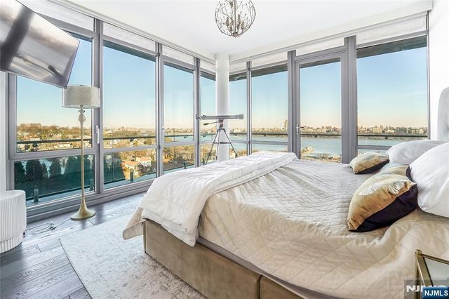 320 Adolphus Avenue 916, Cliffside Park, NJ 07010