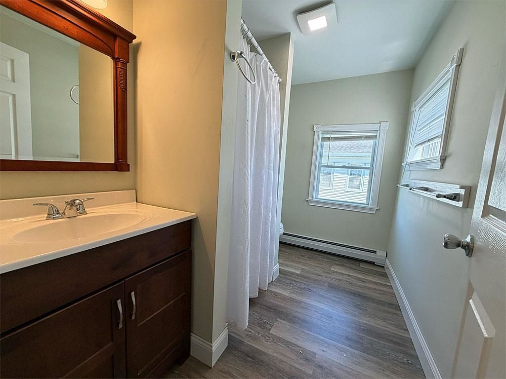 Image 35 of property listing at 80 Crescent Street, Rutland City, VT 05701