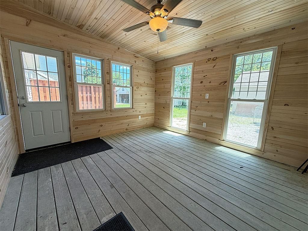 Image 7 of property listing at 80 Crescent Street, Rutland City, VT 05701