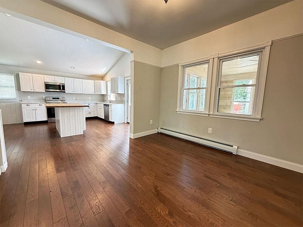 Image 9 of property listing at 80 Crescent Street, Rutland City, VT 05701