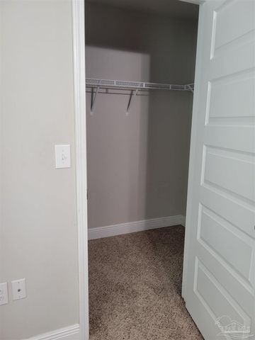 6081 Royal Port Ct, Pensacola, FL 32526