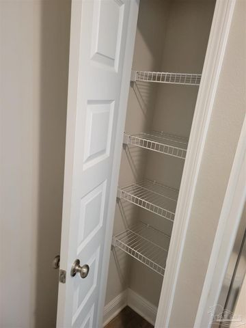 6081 Royal Port Ct, Pensacola, FL 32526