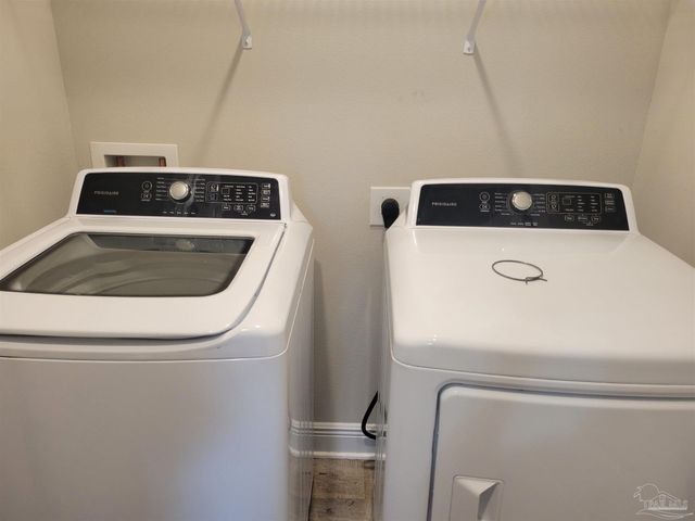 6081 Royal Port Ct, Pensacola, FL 32526