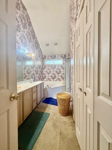 7636 LOWRANCE RD, Memphis, TN 38125