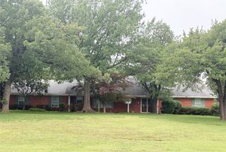 4205 Karen Drive, Edmond, OK 73013