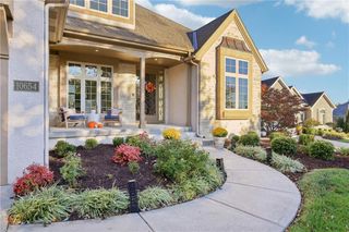 10654 W 168 Court, Overland Park, KS 66221