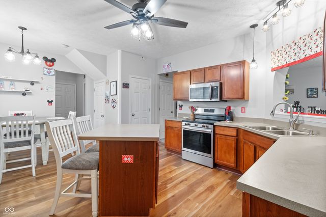 5864 Mustang Terrace, Plainfield, IN 46168