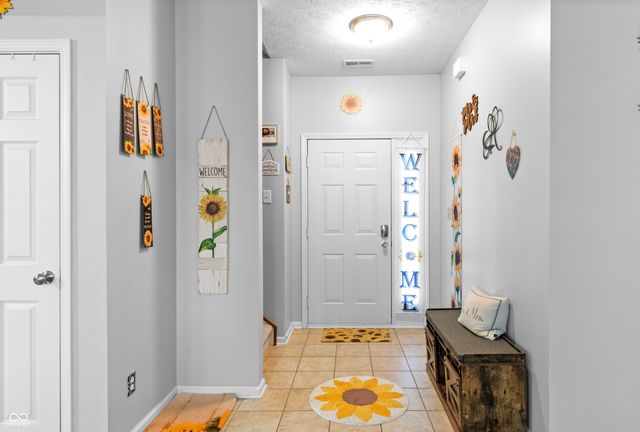 5864 Mustang Terrace, Plainfield, IN 46168