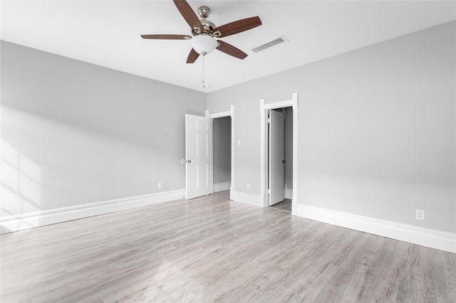 420 Wilcrest Drive 420, Houston, TX 77042