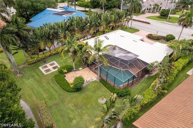520 Harbour DR, Naples, FL 34103