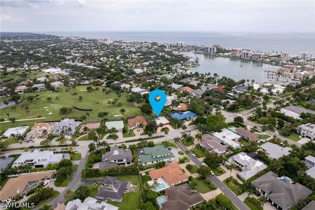 520 Harbour DR, Naples, FL 34103