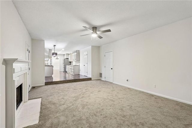 42 Silverleaf Lane, Dallas, GA 30157