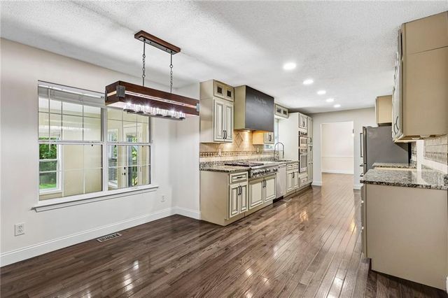 42 Silverleaf Lane, Dallas, GA 30157